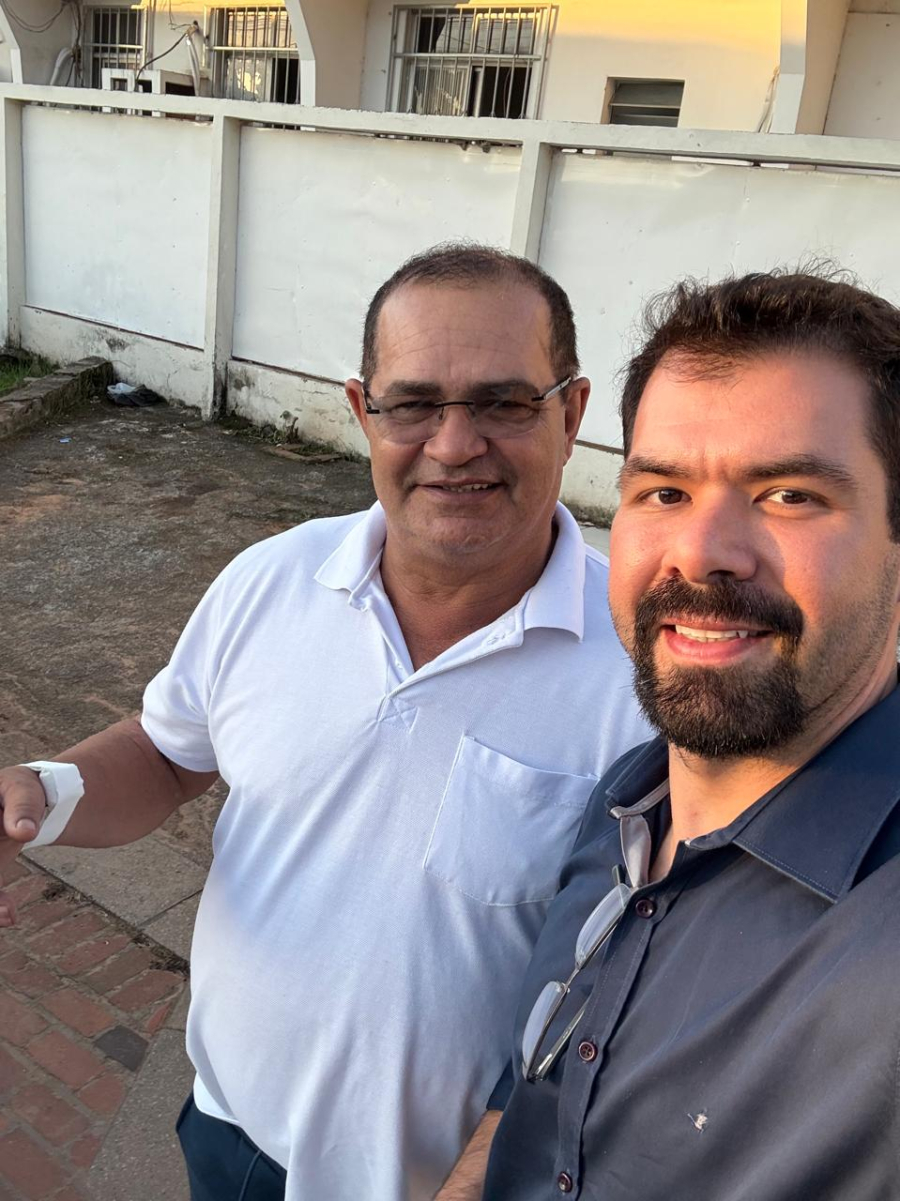 Após cateterismo, Tanízio Sá recebe visita de Pedro Pascoal e a agradece pela atenção e acolhimento: 