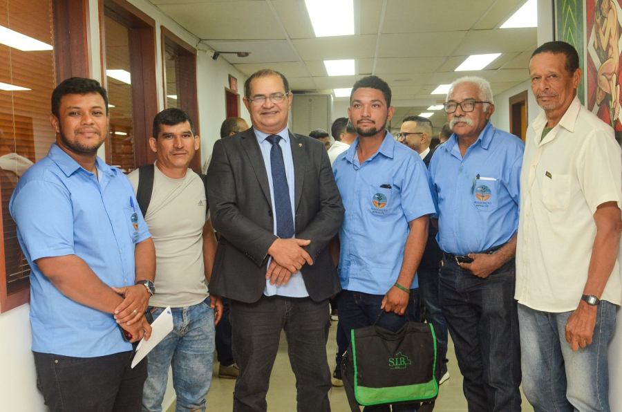 Deputado Tanízio Sá recebe representantes de associações do Bujari e reforça compromisso com a população