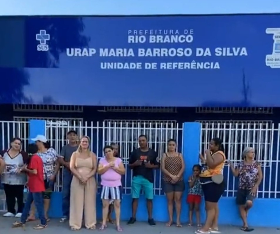 Moradores da Baixada da Sobral protestam contra descaso da Prefeitura e ordenam a imediata abertura da URAP Maria Barroso, fechada a mais de um ano