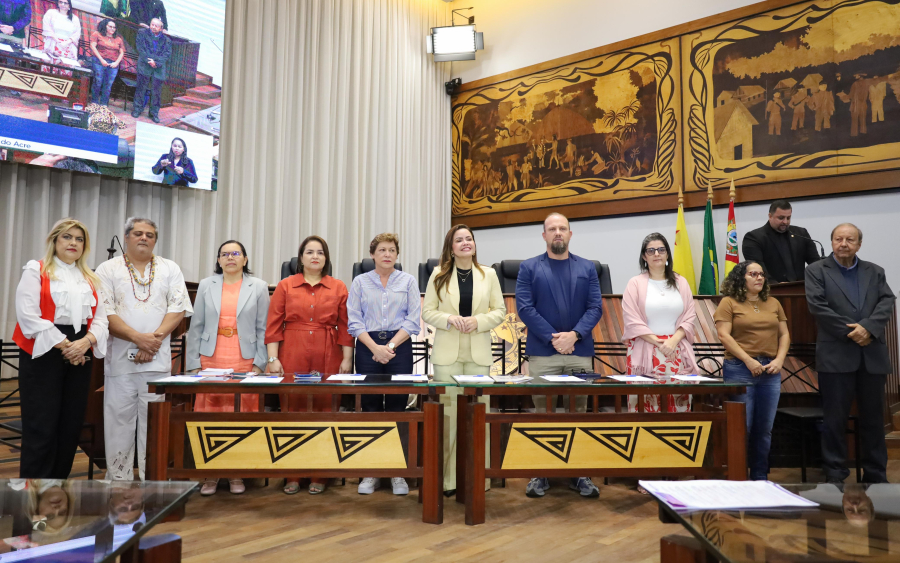 Dra. Michelle Melo promove audiência e defende liberdade religiosa nas escolas com aprovação de projeto na ALEAC