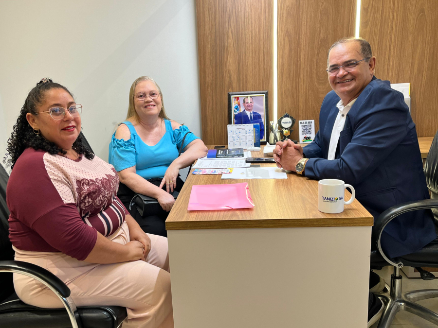 Deputado Tanízio Sá recebe educadoras para dialogar sobre ações voltadas à infância