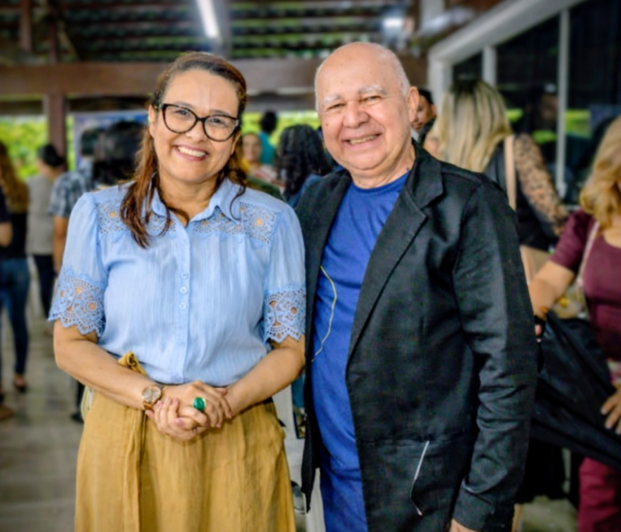 Com as bençãos do pastor Luiz Gonzaga e apoio de lideranças evangélicas, Cacilda Barbosa se filia ao PL e anuncia pré -candidatura a deputada federal