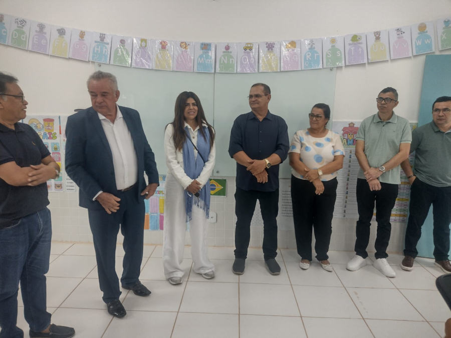Com a presença de Tanízio Sá, Socorro Neri e Antônia Lucia, prefeito Camilo inaugura escola em Plácido de Castro e reforça parceria política e investimentos na educação pública
