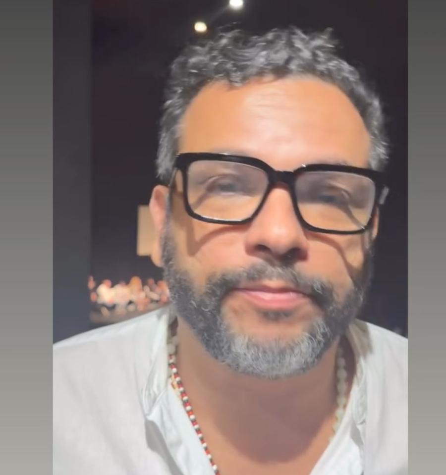 Representando o Acre em seminário no RJ, André Ariosto se solidariza com famílias das vítimas do terror no Instituto São Jose