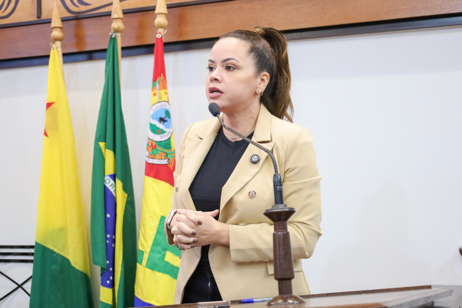 Michelle Melo lamenta mortes em ataque no Instituto São José e cobra execução de leis de prevenção à violência nas escolas