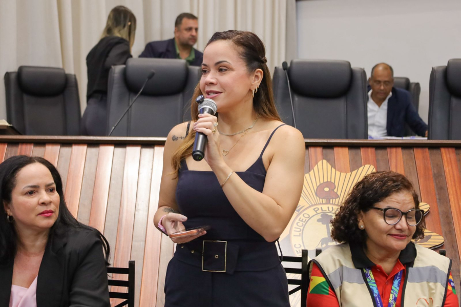 Michelle Melo defende investimentos no turismo e valorização da cultura acreana durante audiência pública na Aleac