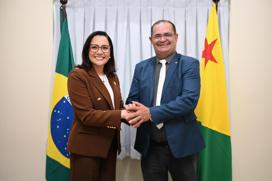 Deputado Tanízio Sá discute demandas de saúde, infraestrutura e educação de Manoel Urbano com Mailza e reafirma apoio total a ela e a seu governo