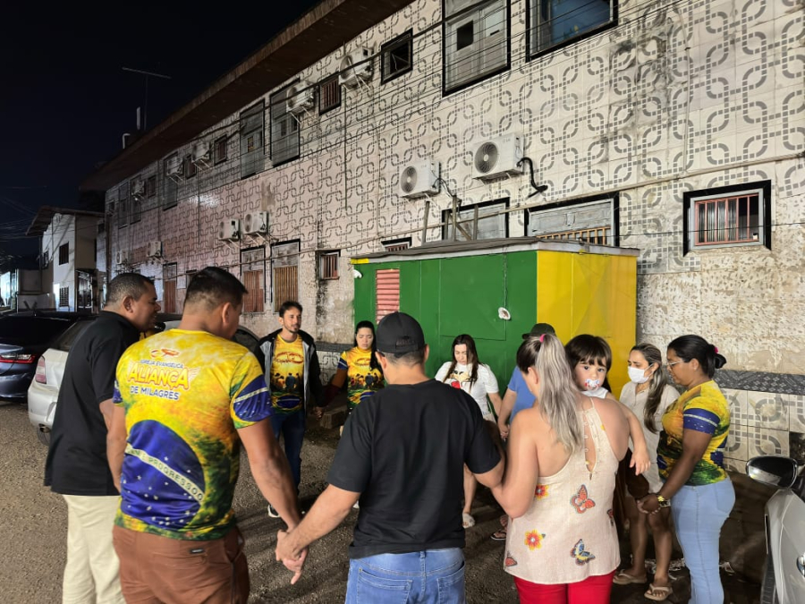 Igreja Evangélica Aliança de Milagres leva sopa, esperança e o Evangelho a moradores de rua em Rio Branco