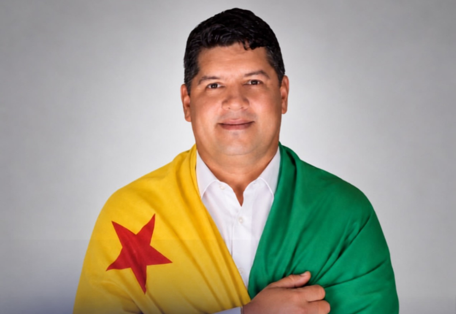 Júnior Feitosa ganha força e se consolida como nome ligado ao eleitorado evangélico na disputa pelo Senado