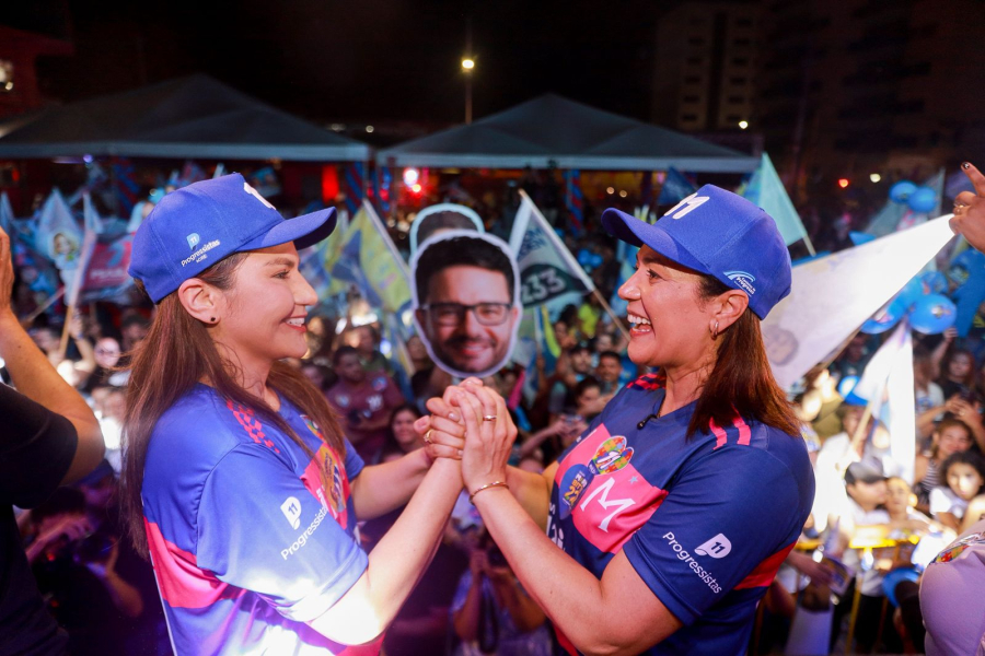 Mailza e Jéssica fazem comício para milhares de apoiadores, em inauguração de Comitê Central