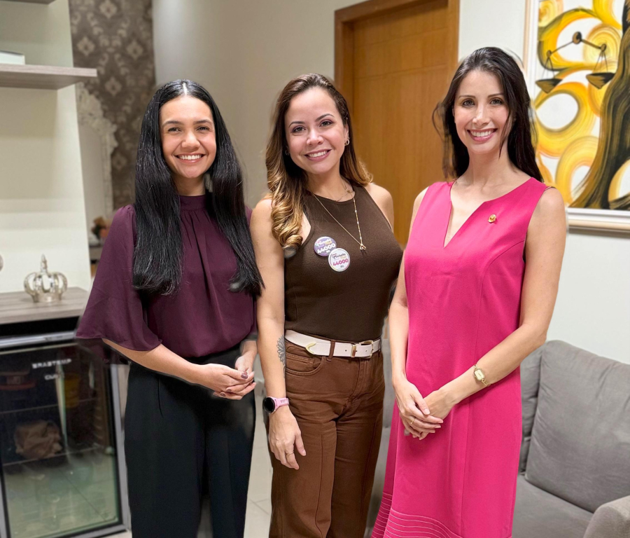 Mulheres do sistema de Justiça de Feijó fortalecem parceria com Dra. Michelle Melo no enfrentamento à explosão da violência de gênero no município