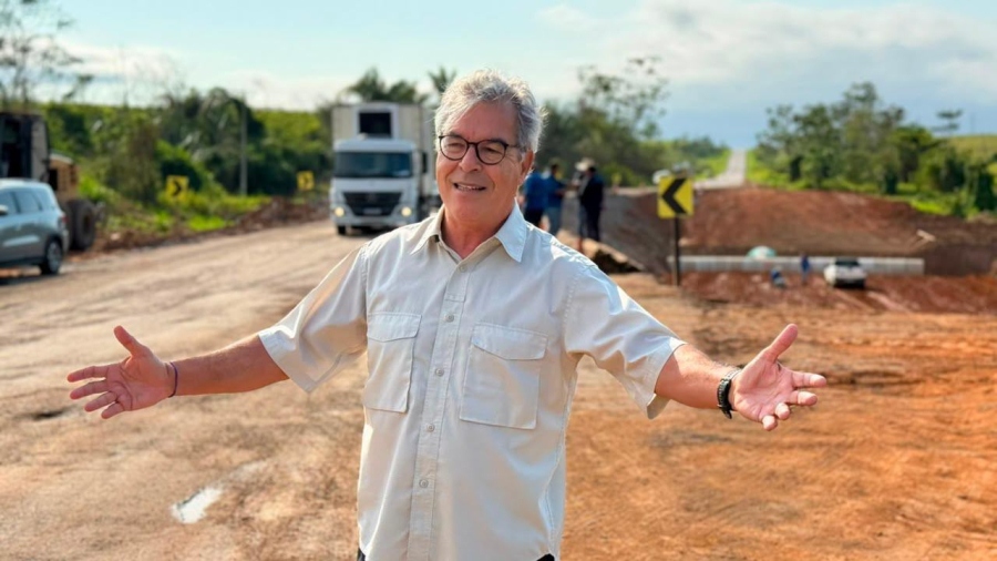 Jorge Viana acompanha obras na Estrada do Aeroporto e reafirma compromisso com as BRs 364 e 317