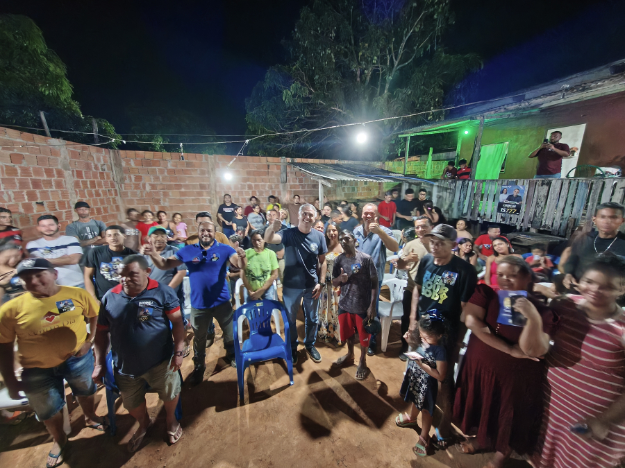 Marcus Alexandre se reúne com moradores do Montanhês e ouve demandas sobre falta de água e atenção a crianças atípicas