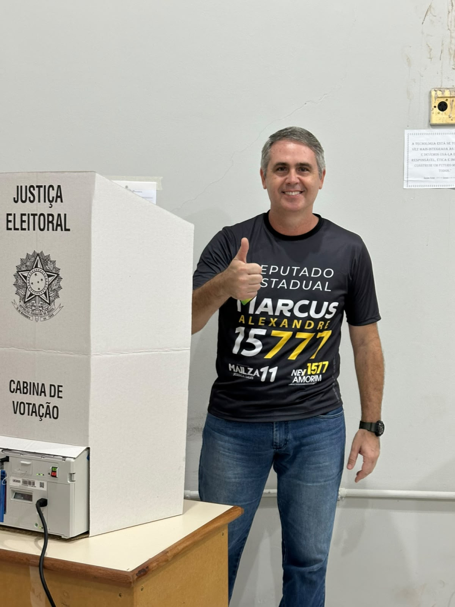 Marcus Alexandre vota e fala de expectativa para a eleição