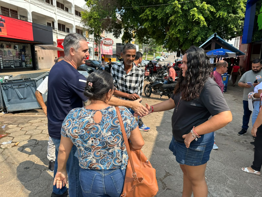 Deputado eleito mais votado de Rio Branco, Marcus Alexandre volta às ruas, agradece aos eleitores e pede votos para Mailza Assis no segundo turno